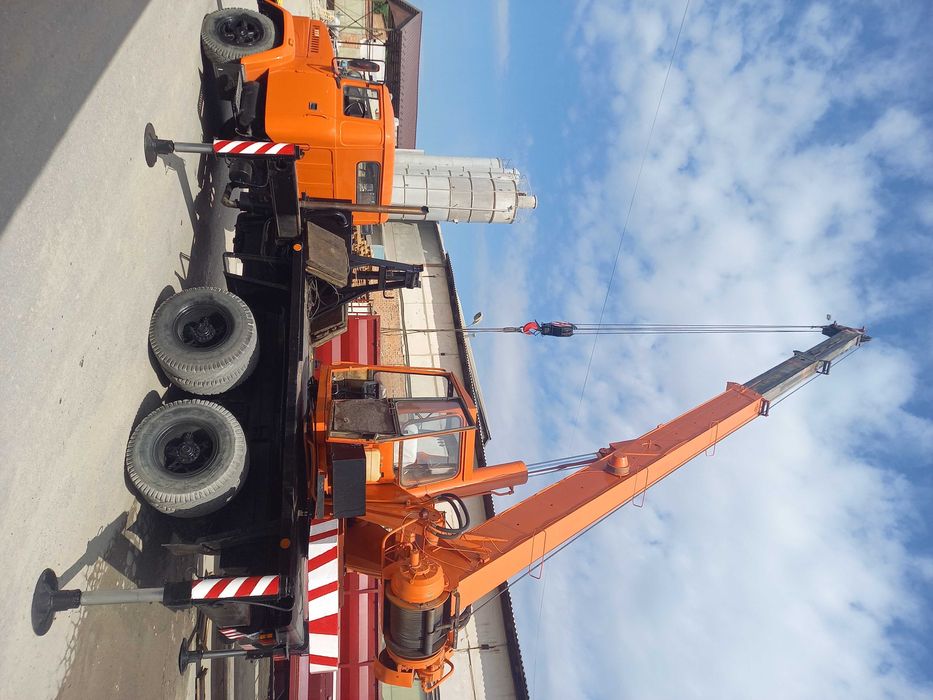 Продам Автокран на базе Краза