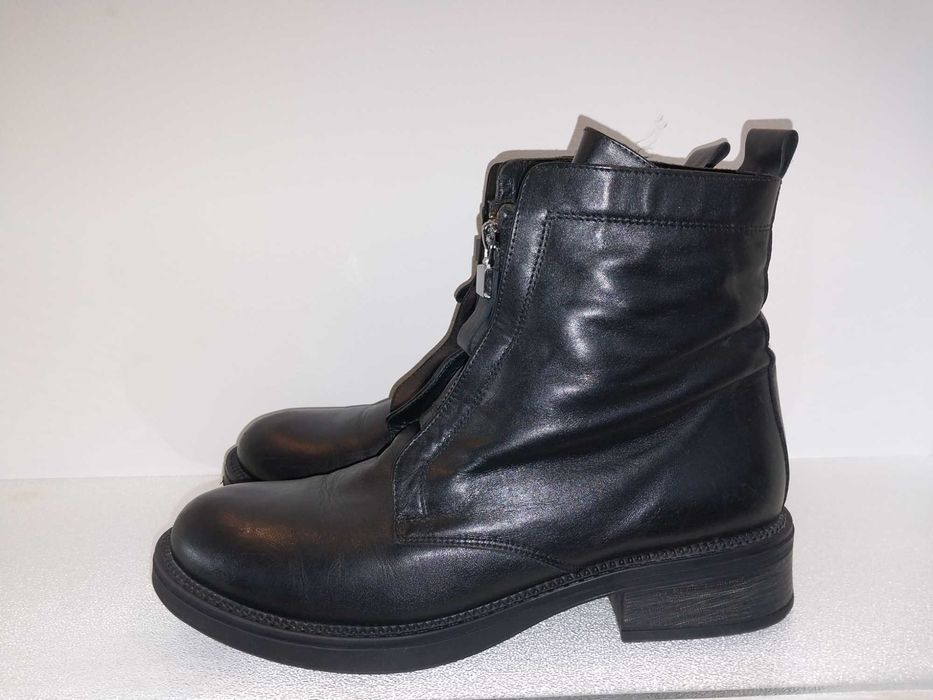 Шкіряне взуття великих розмірів