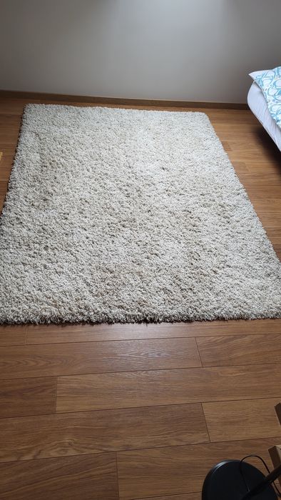 sprzedam dywan 1,6 x 2,2