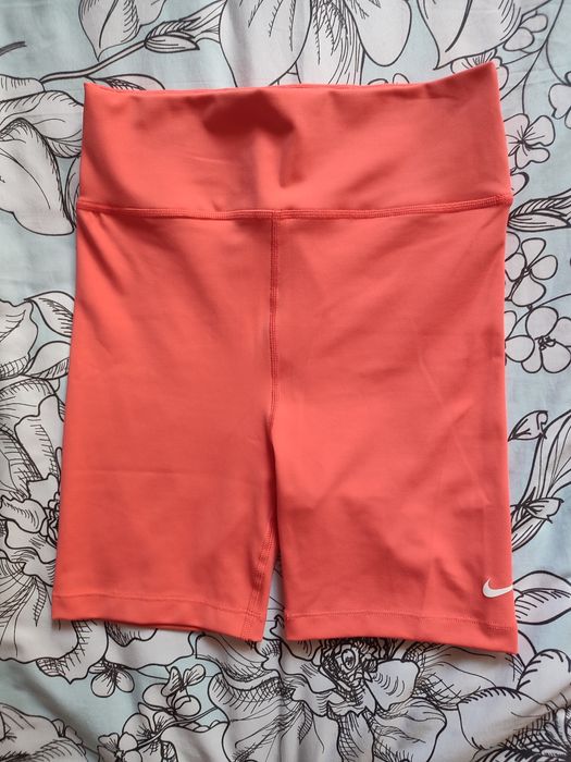 Spodenki dziecięce Nike One Dri-Fit. FZ5603. Rozmiar L.