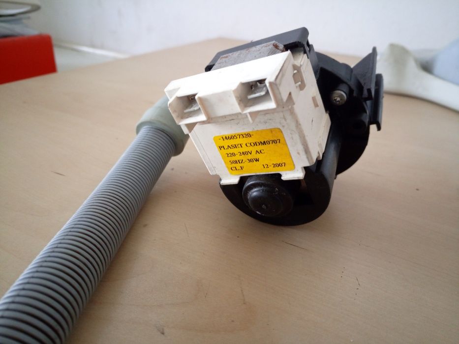 Pralka elektrolux EWT 10420 W na części