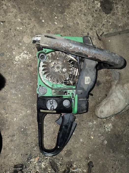 Продам дві бензопили Грюнхелм під відновлення