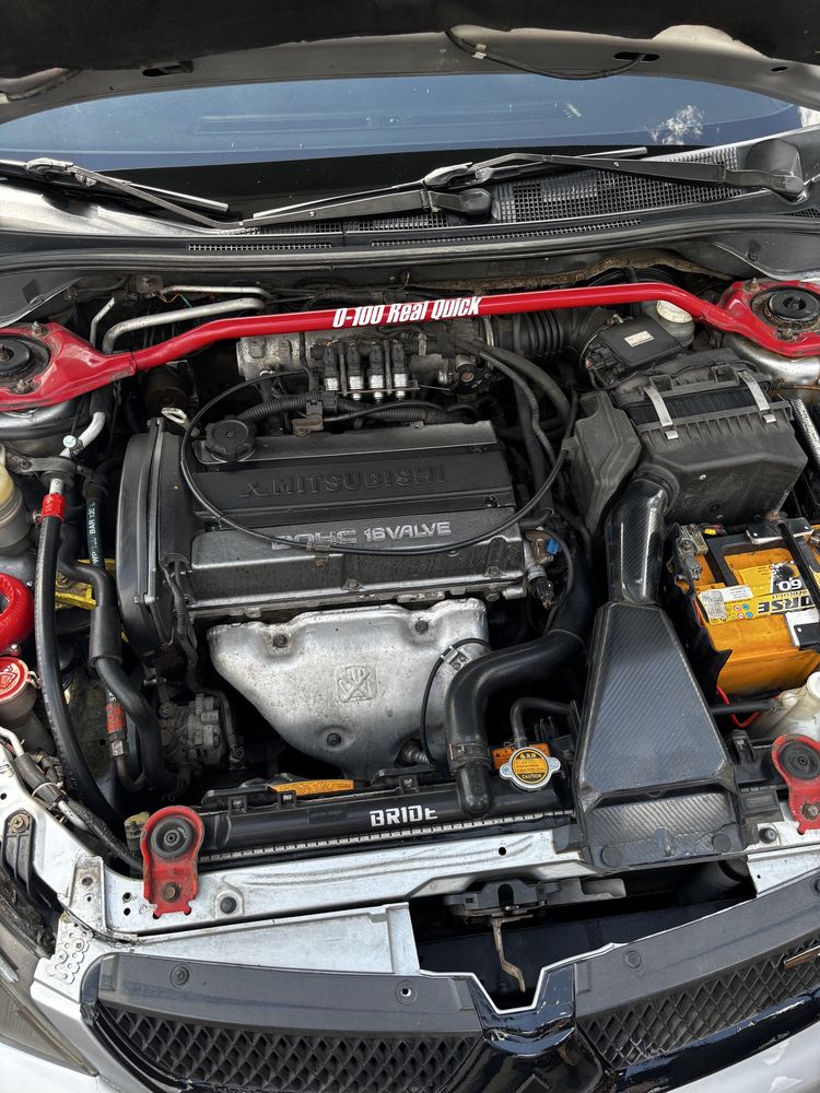 Продам lancer 9 2.0