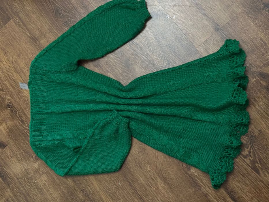 Зелене вʼязане плаття. Ручна робота