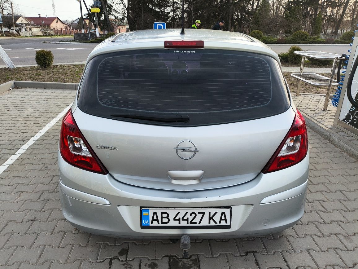 Opel Corsa 1,2 бензин