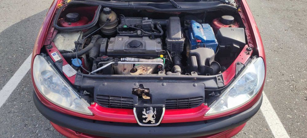 Peugeot 206 1.4 бензин з кондиціонером