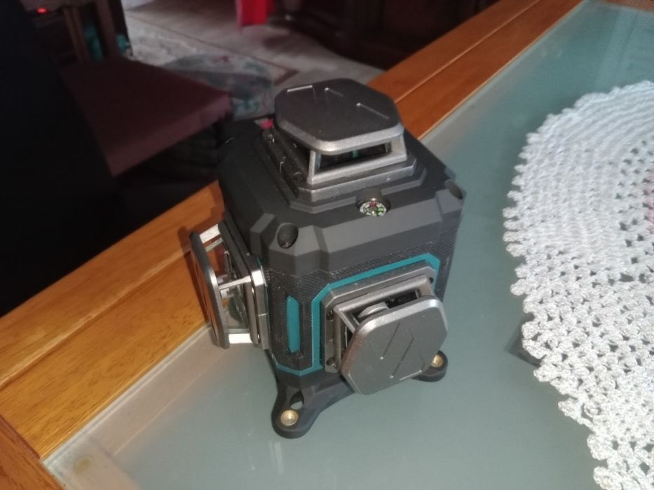 Nível laser ( verde )  360° 4D de 16 linhas