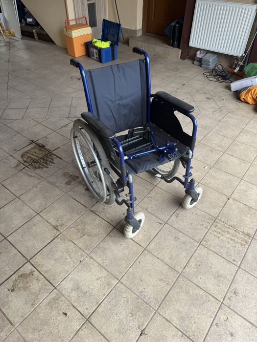 Wozek inwalidzki oddam