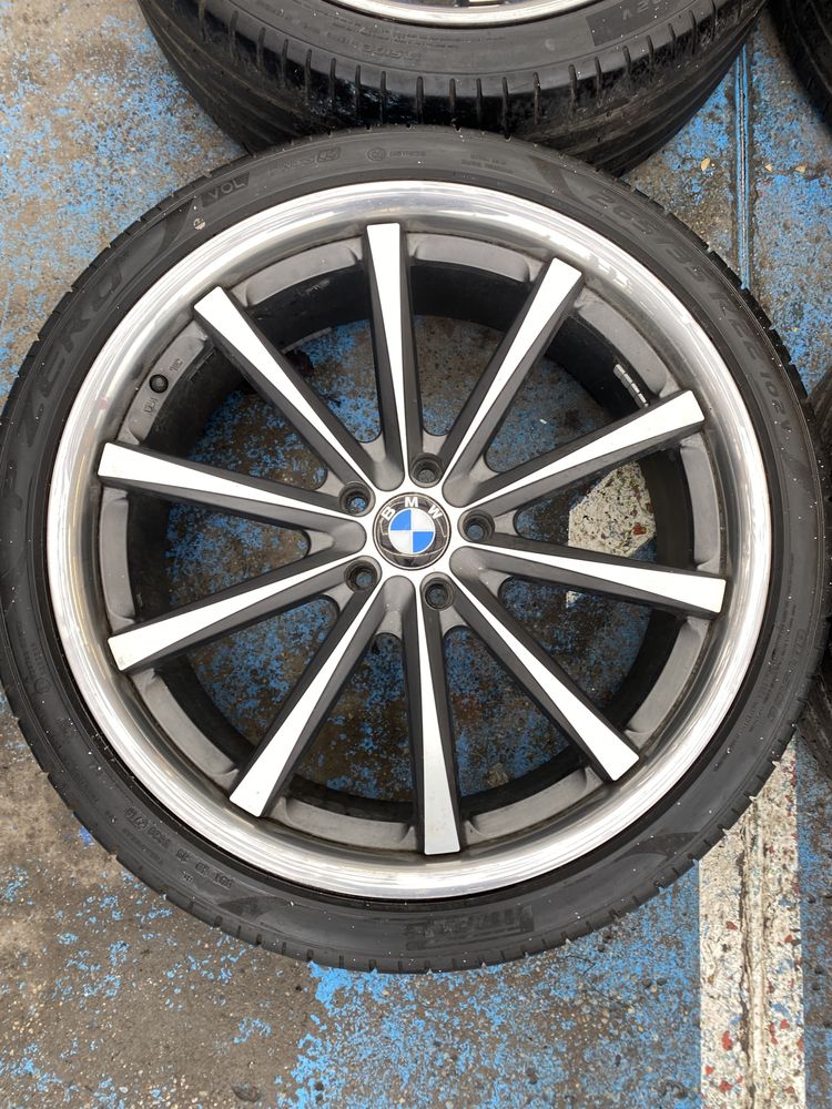 Alufelgi 5x120 22” Bmw z ładnymi oponami