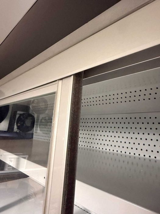 Двері купе до холодильних гірок, регалів. Виготовлення дверей