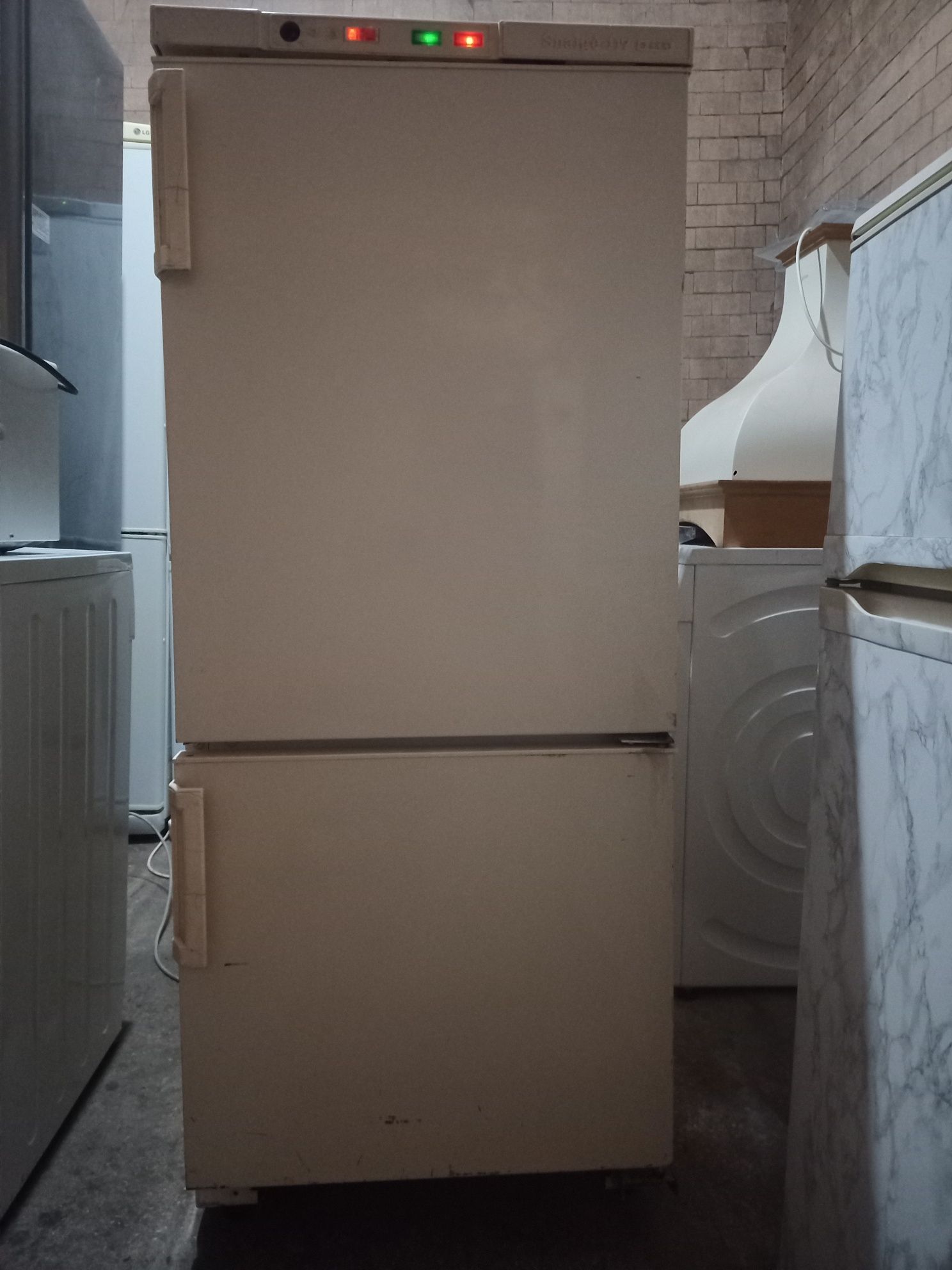 Холодильник Snaiqe з доставкою