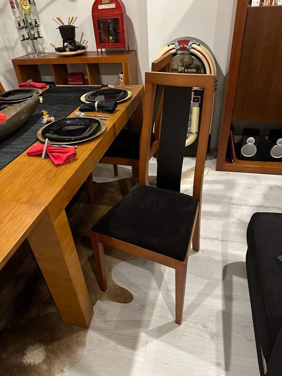 Conjunto Mesa e cadeiras de sala de jantar