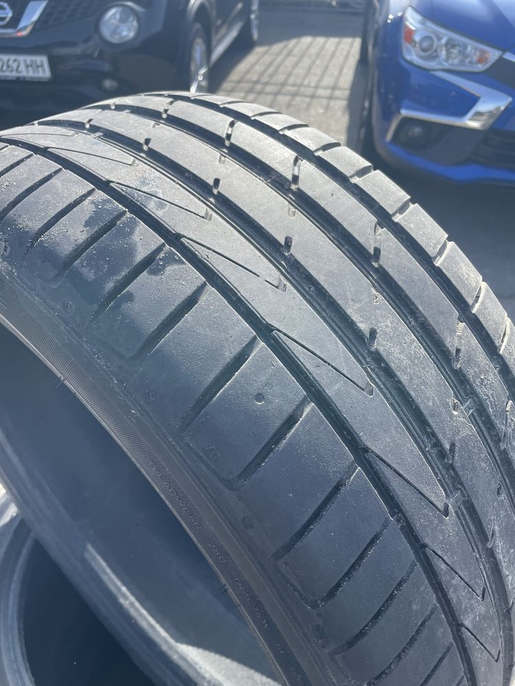 225/45/17HANKOOK Ventus S1