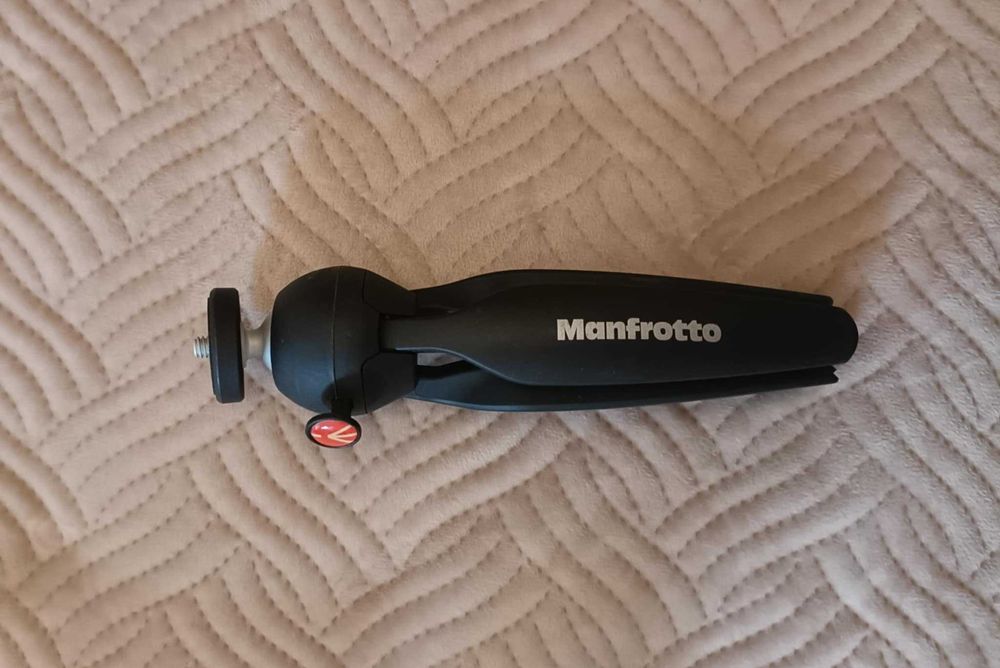 Sony a6000 Como Nova + Acessórios