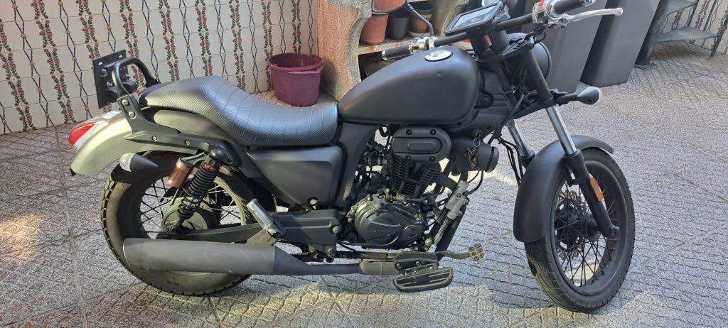 Vortex cafe race 125cc