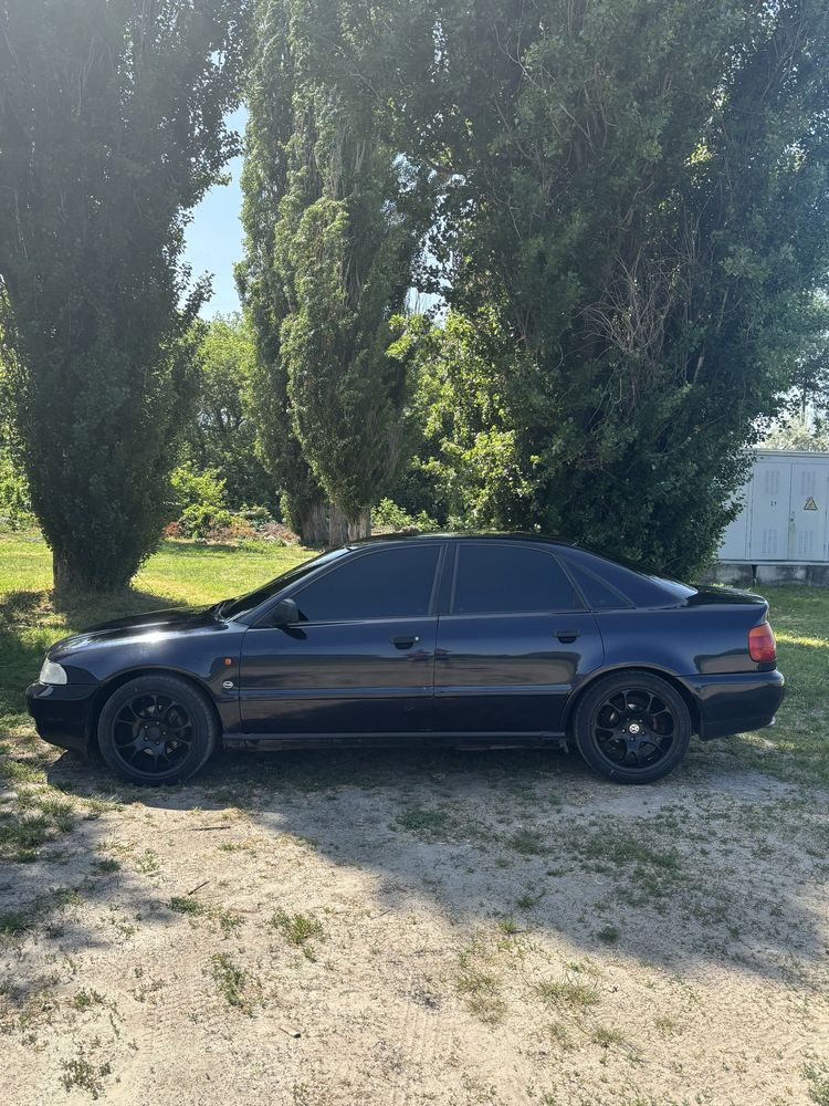 Audi A4 b5 1,6 механіка