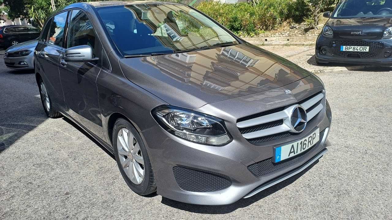 Mercedes-Benz B180
