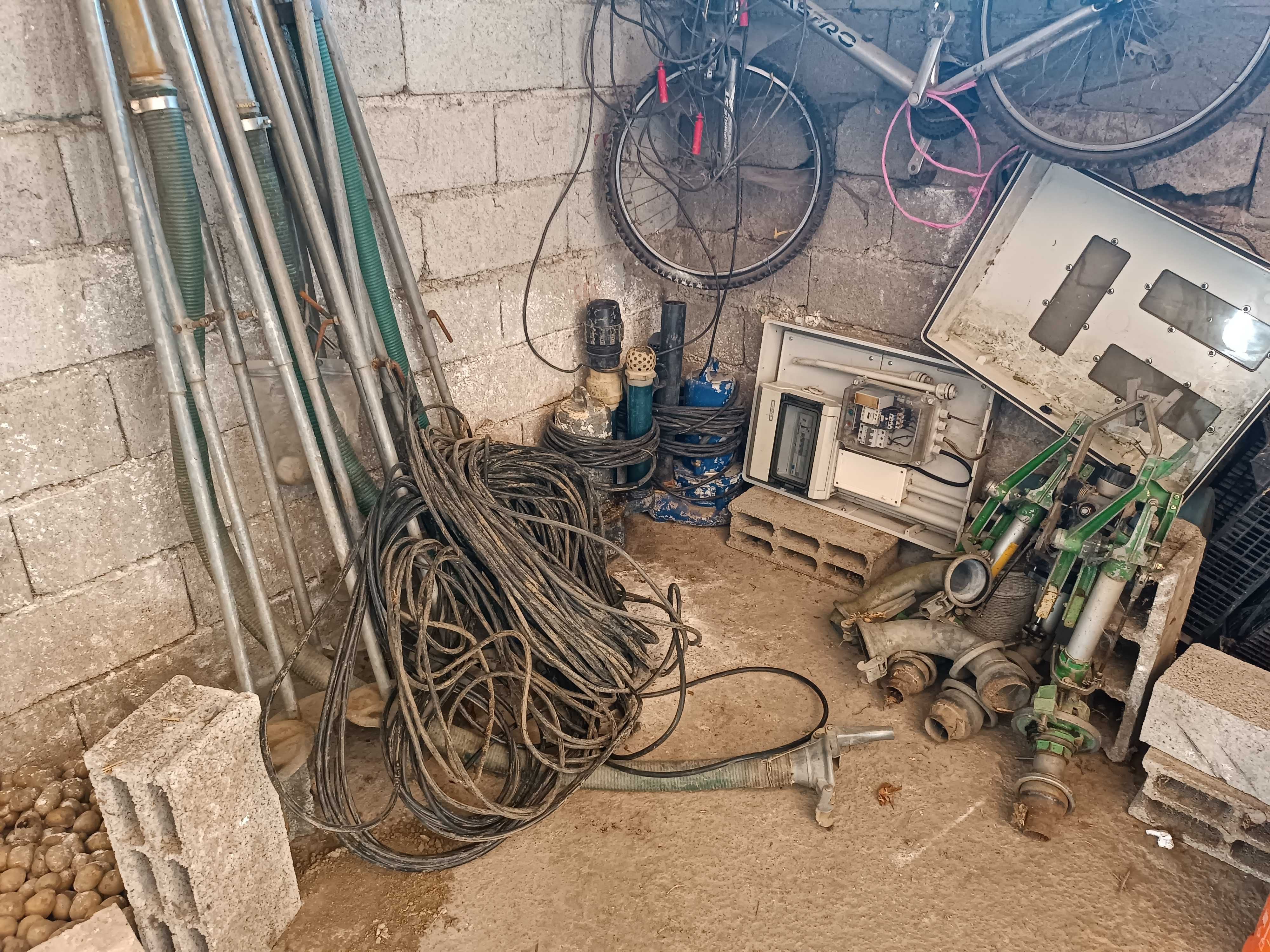 Venda de Equipamentos de Estábulo e Sala de Ordenha