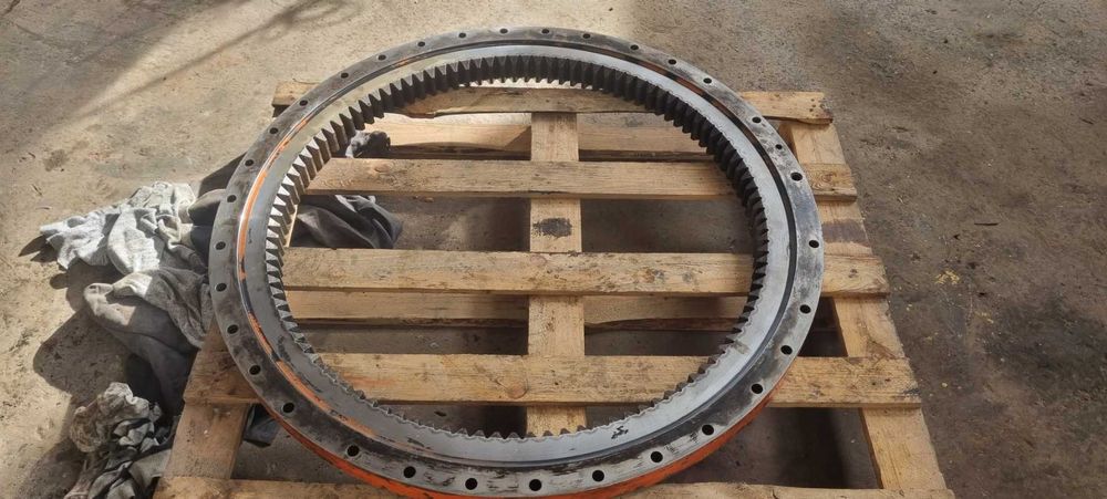 Поворотний круг Атлас