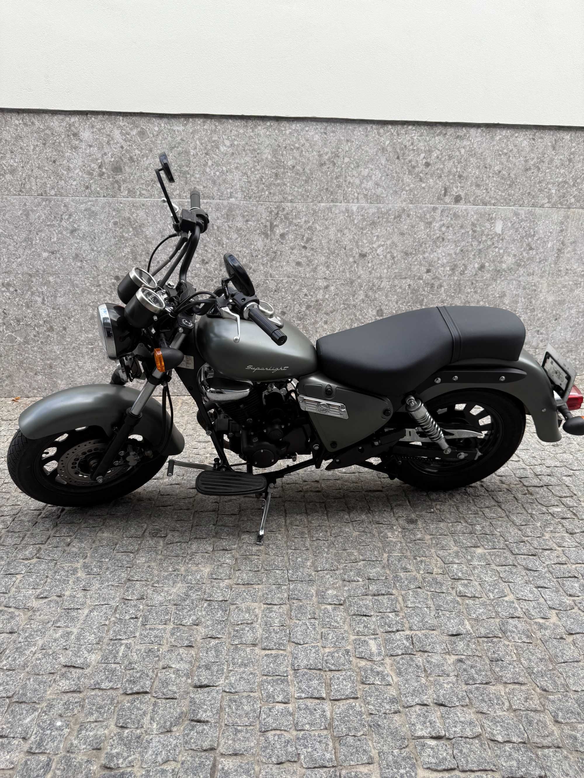 Keeway Superlight 125