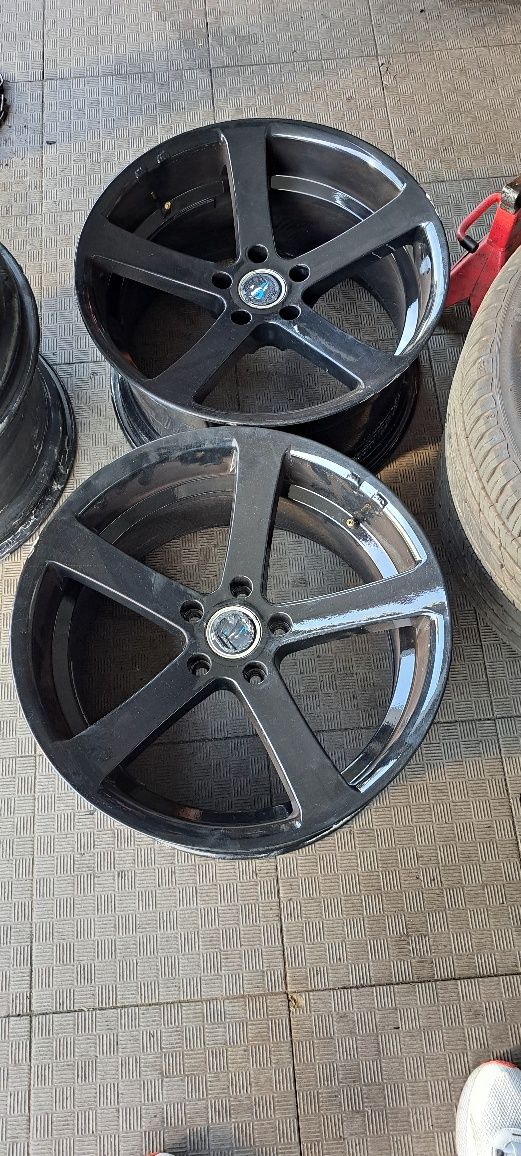 Vendo Jantes 19"   9.5  com a furação 5/120