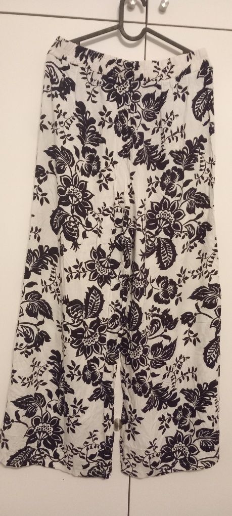 Calças Pantalonas Tam L/XL Novas  ( Portes Incluídos)