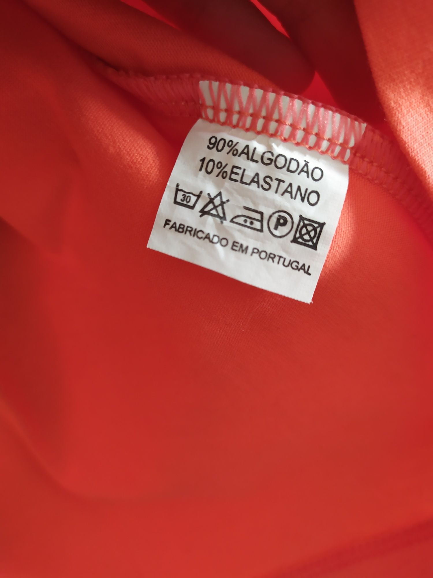 T-shirt coral da Colimalhas