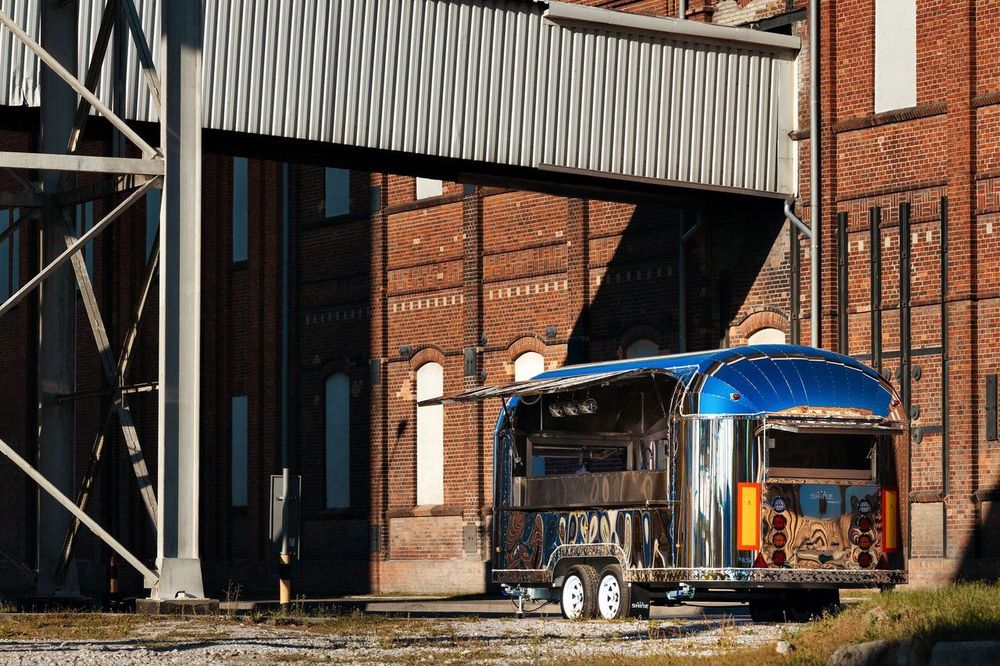 Nowa Przyczepa gastronomiczna SHINE Spring 4,5m Food Truck foodtruck