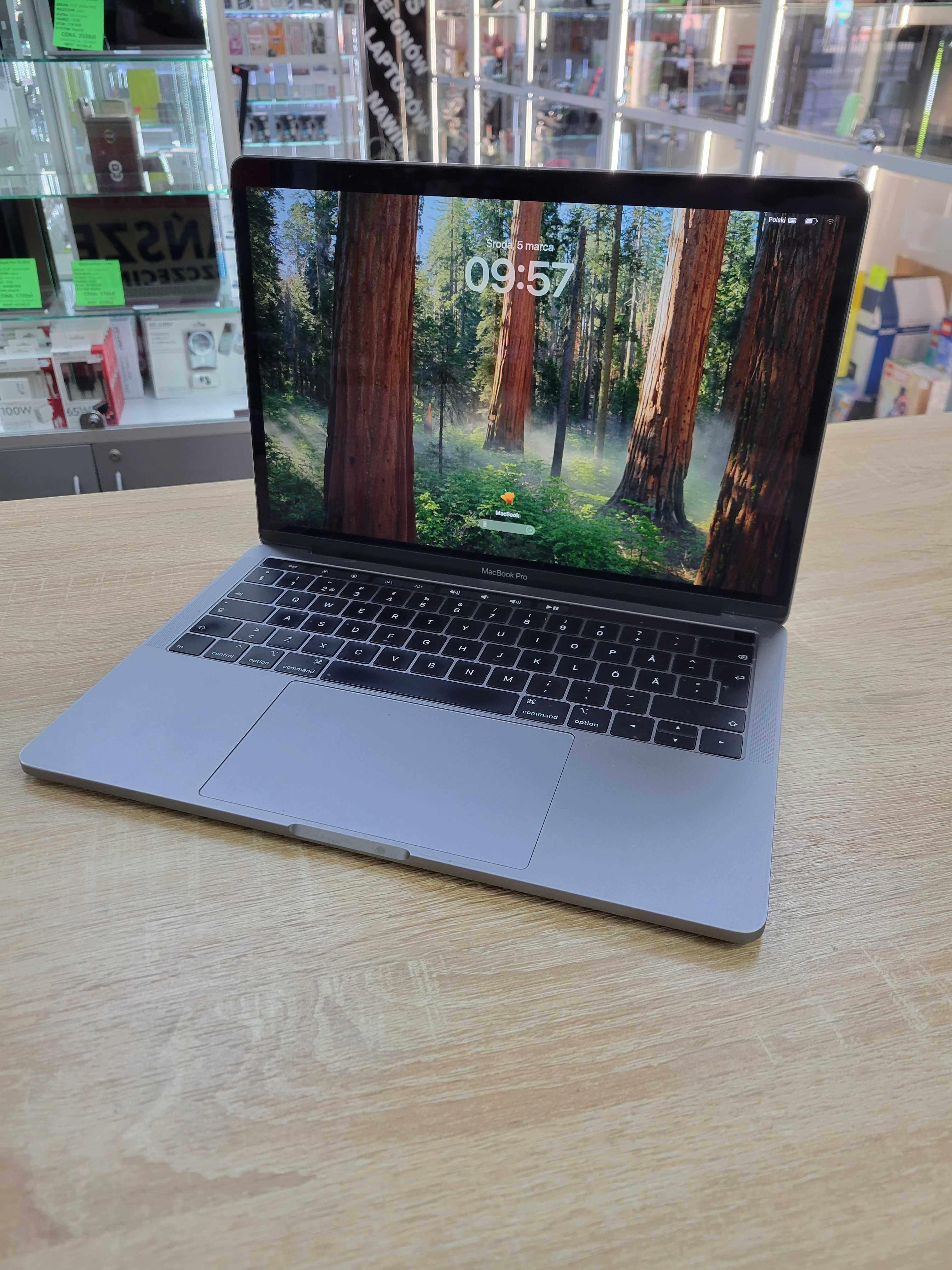 Laptop Apple MacBook Pro A2159 13 i5/8/250 Plac Rodła
