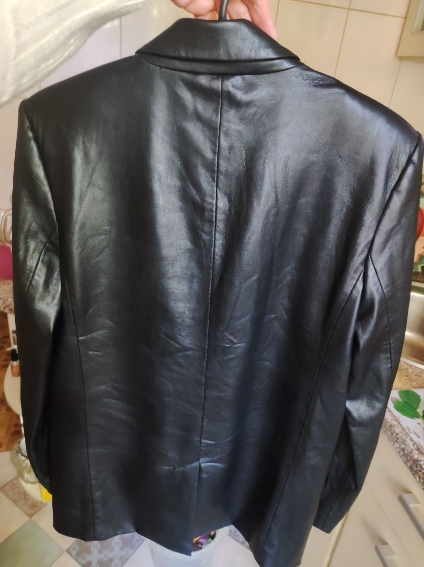 Пиджак кожаный ZARA, 50р