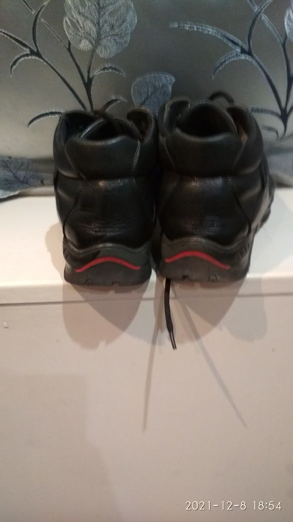 Продам зимние красовки