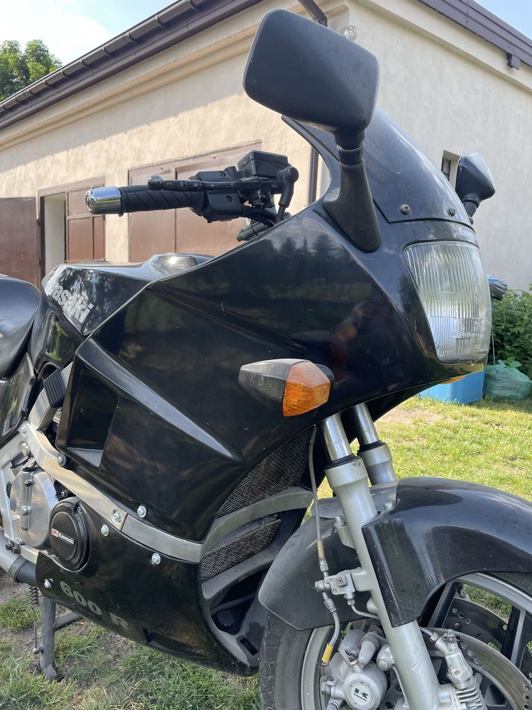 Kawasaki GPZ 600R