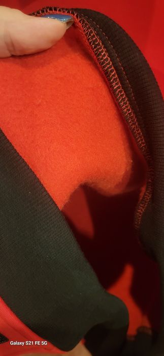 Женский свитшот.