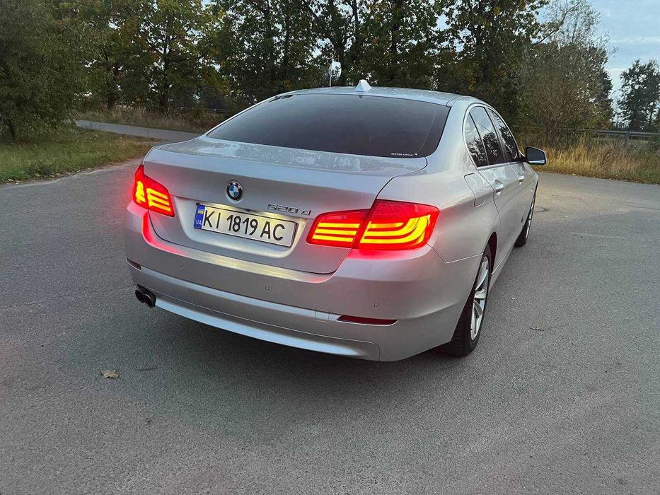 Продам BMW F10 520d