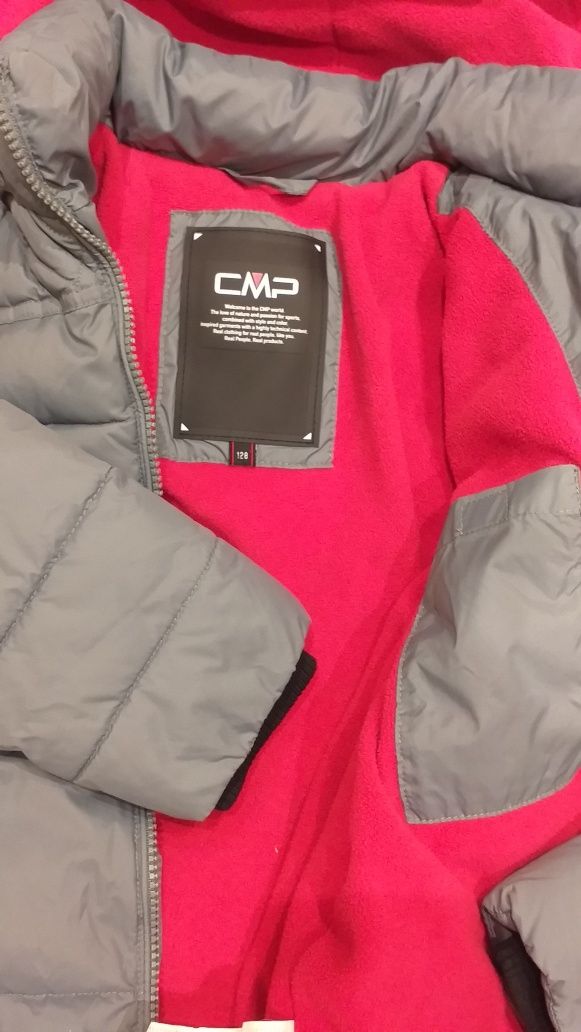 Куртка CMP зріст 128 гарний стан