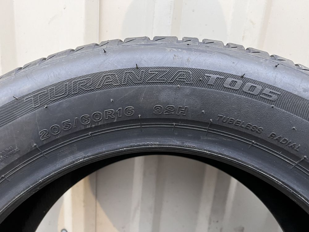 2 opony letnie Demo 205/60/16 Bridgestone Turanza T005