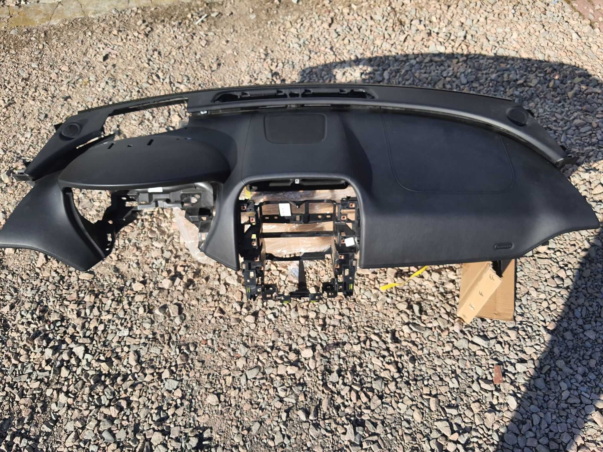 Deska kokpit JAGUAR XE X760 Head up/hud