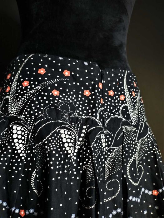 Soaked śliczna spódnica czarna wzorzysta S/M jak nowa