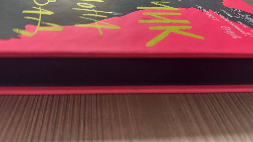 Зайчк Rouge 2 книги Мона Авад