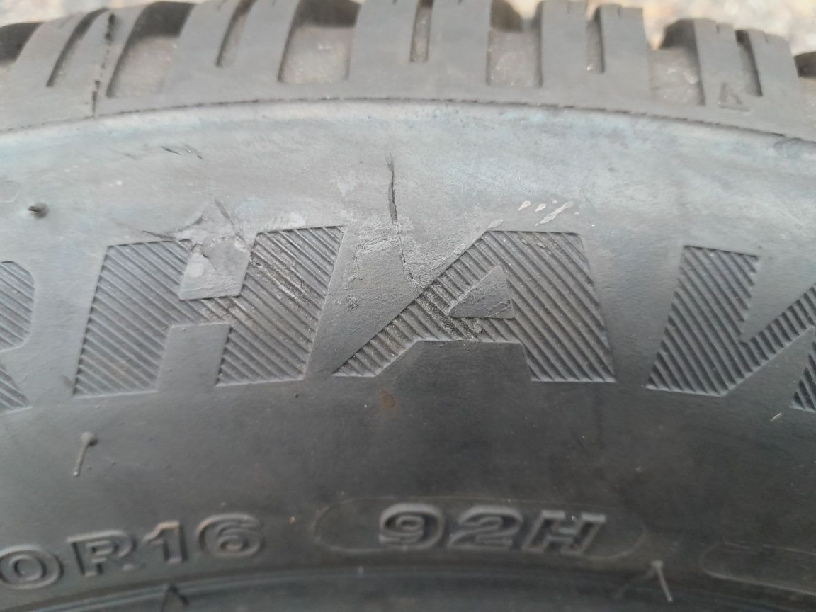 FIRESTONE 205/60R16 92H , pojedyńcza opona zimowa.