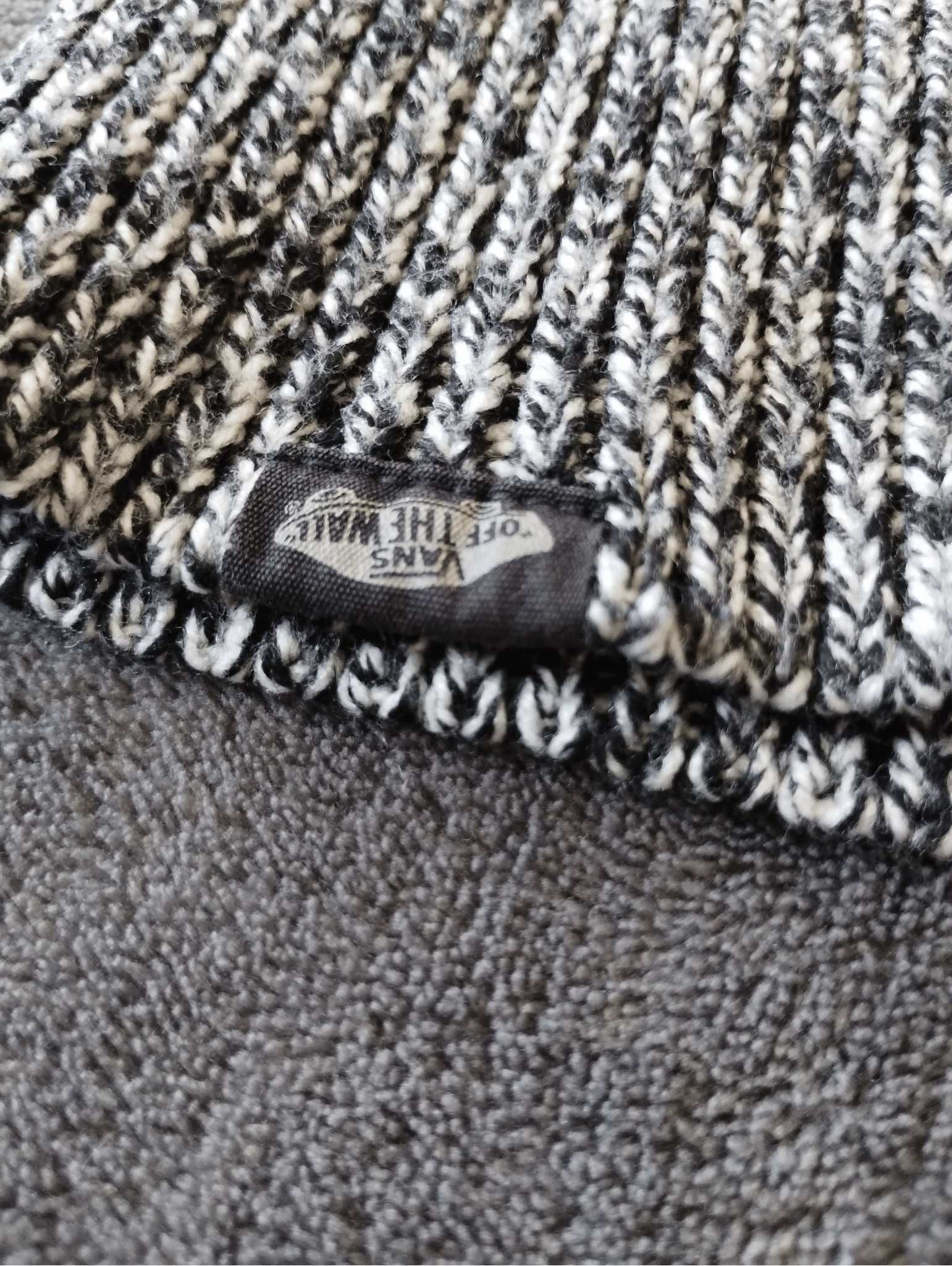 Szara, chłopięca czapka Vans "off the wall", roz. 8-12 lat