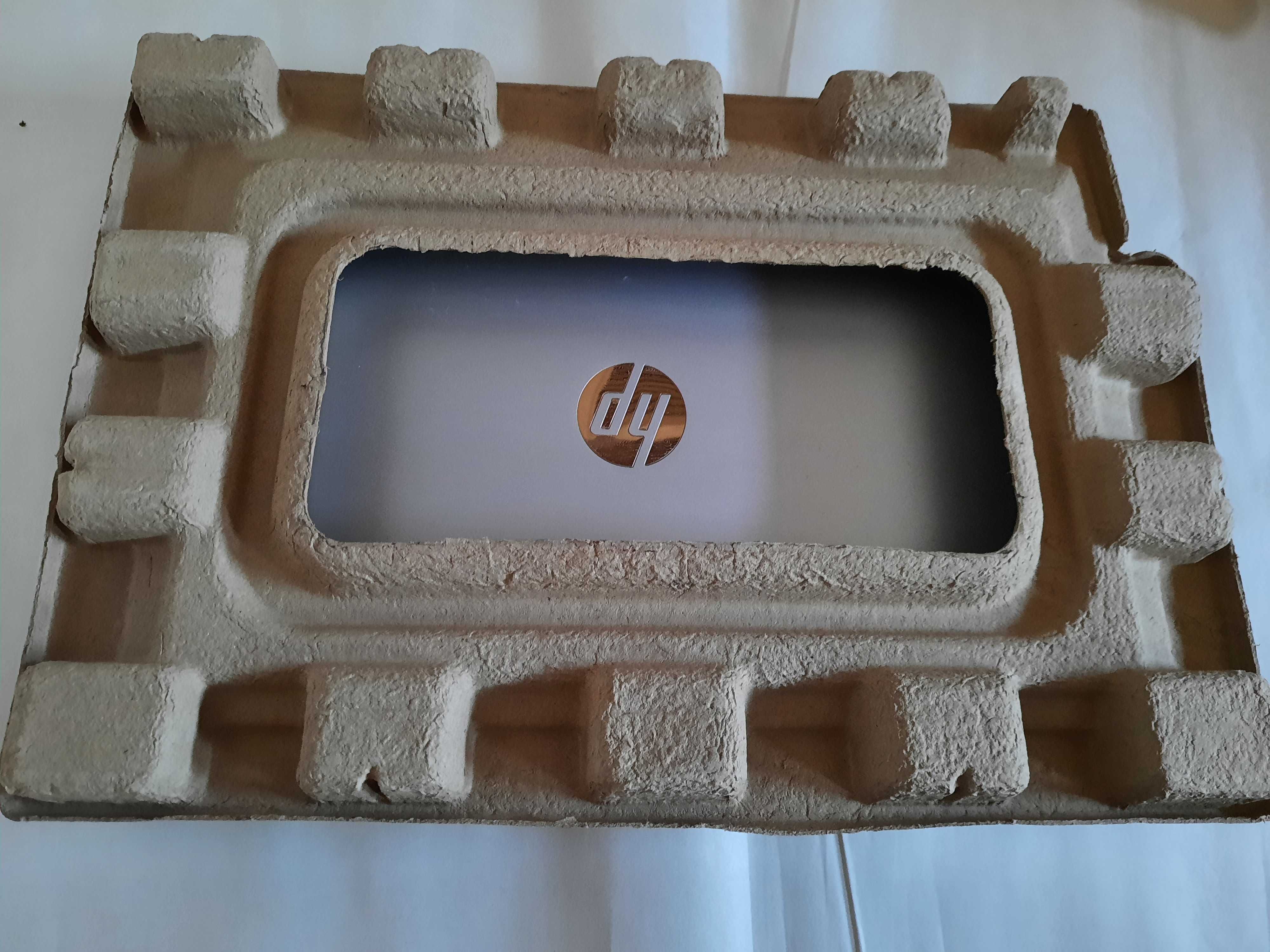 HP 840G3 Matryca dotyk 1920x1080,Win 10 SSD256, 2 bat, nowa i uzywana.