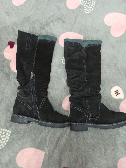 Зимове взуття жіноче