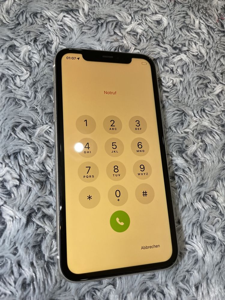 Продам iphone 11 64gb на паролі