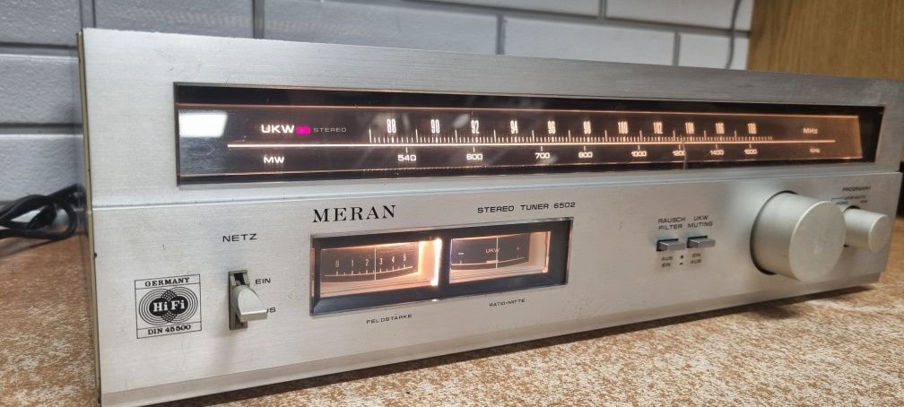 Tuner radiowy VISONIK MERAN 6502 HI-FI Stereo