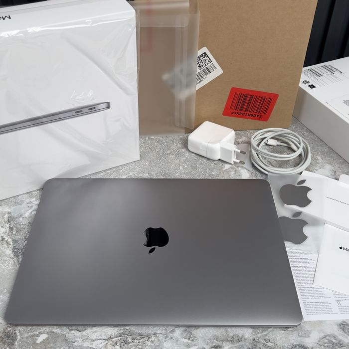 Повний комплект MacBook Air M1 2021 13 дюймів 256 gb