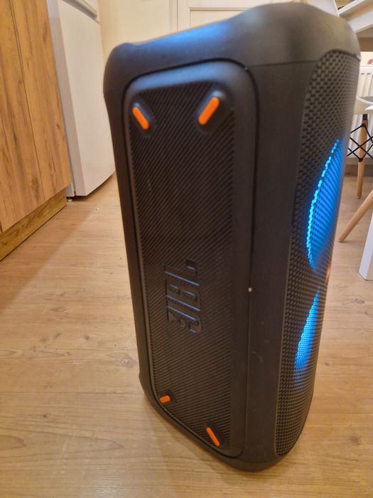 JBL partybox 100