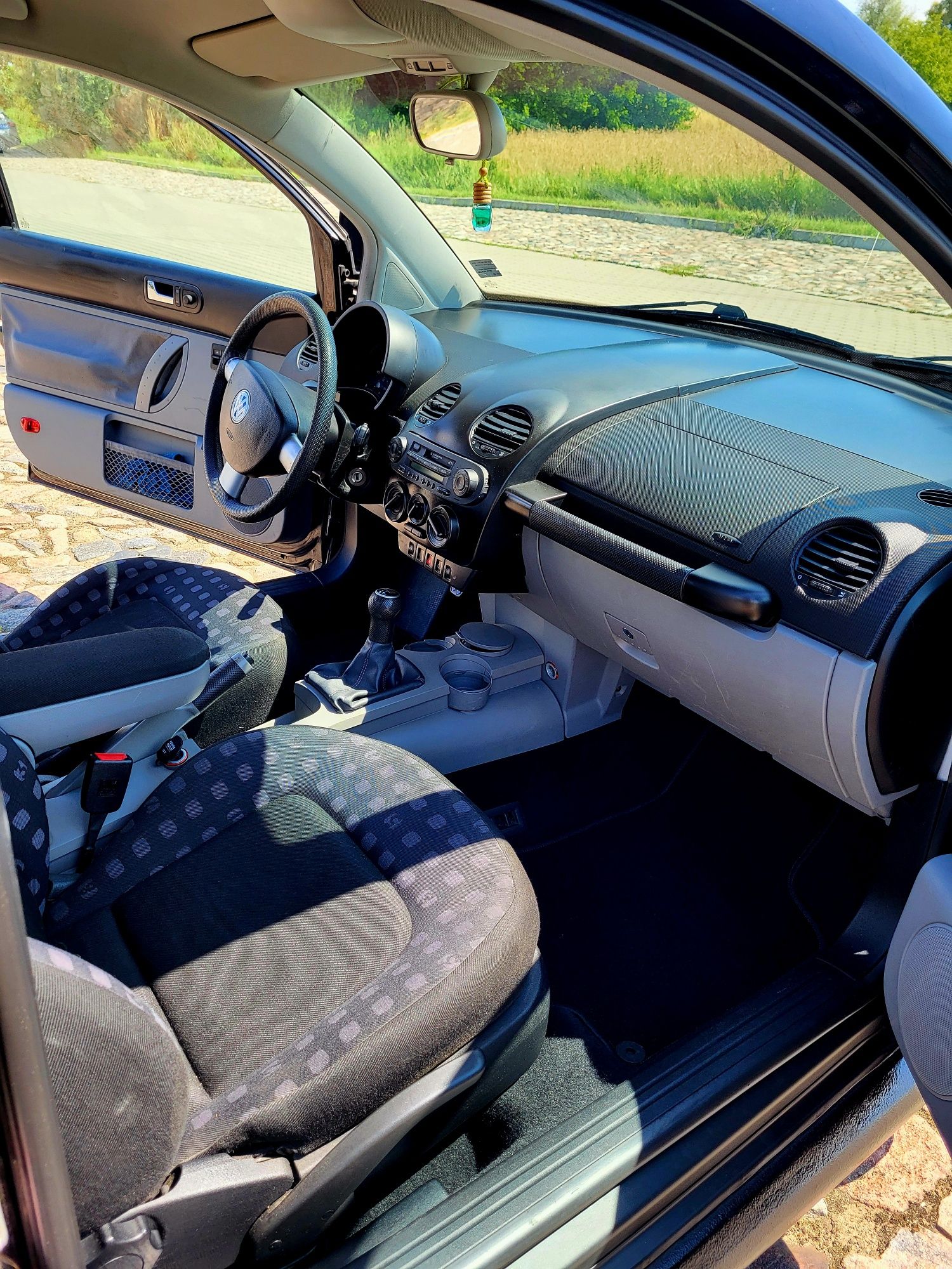 Volkswagen New beetle