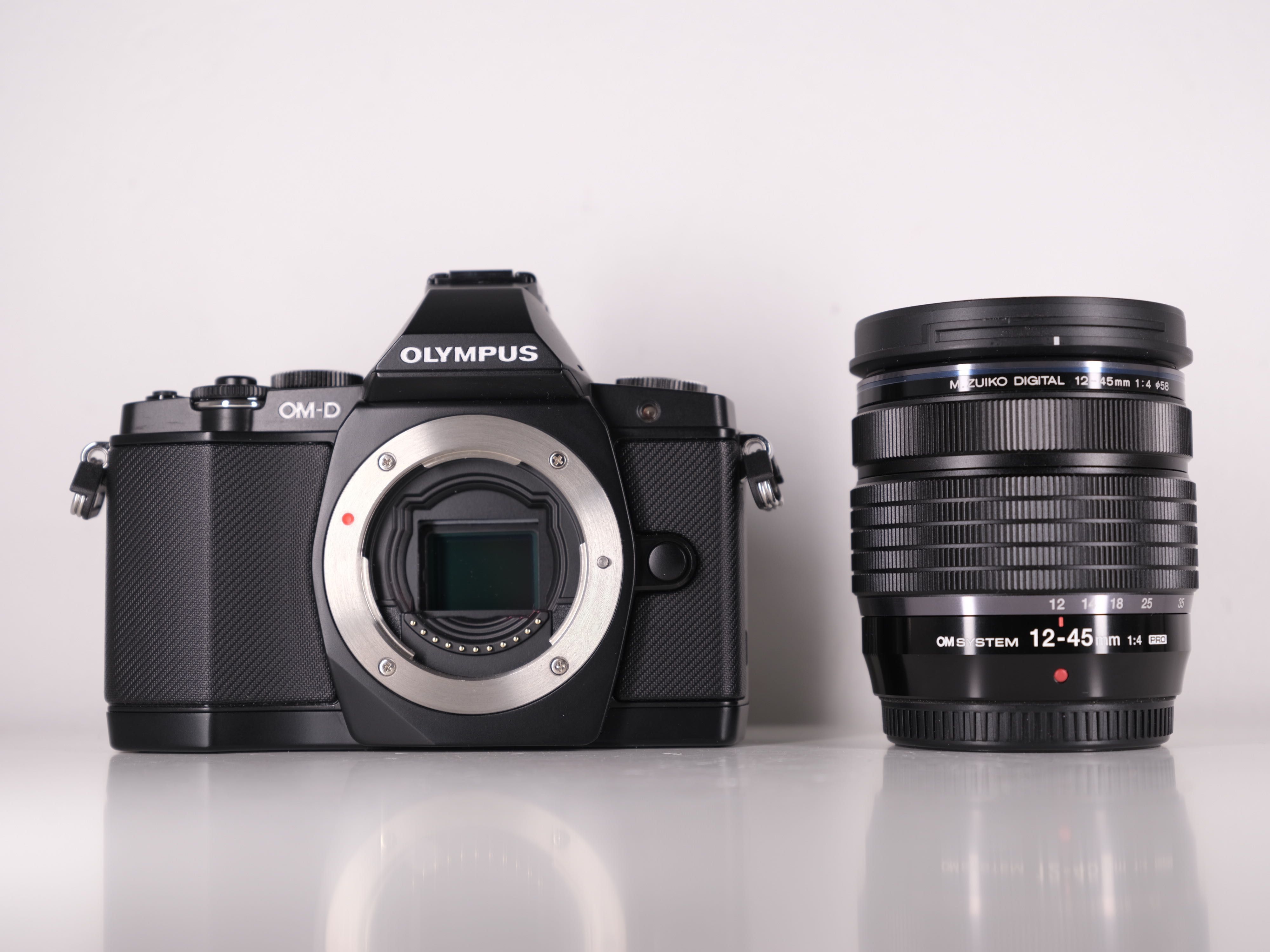 Olympus OM-D E-M5 Mark - новий / без передоплат