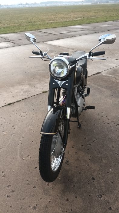 Motocykl Junak m10